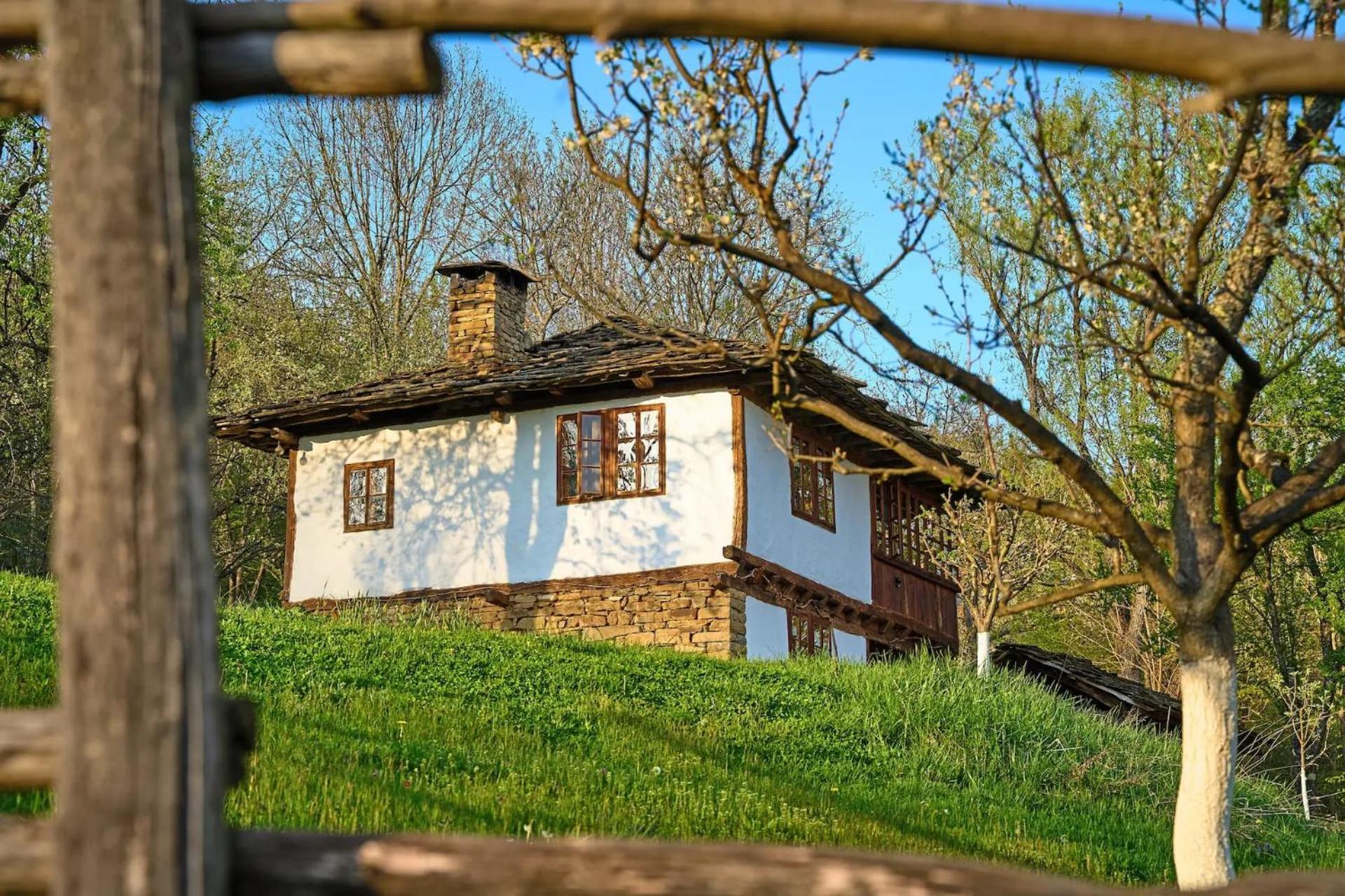 阿普里尔齐Authentic House With Stunning Mountain View - Karashka别墅 外观 照片