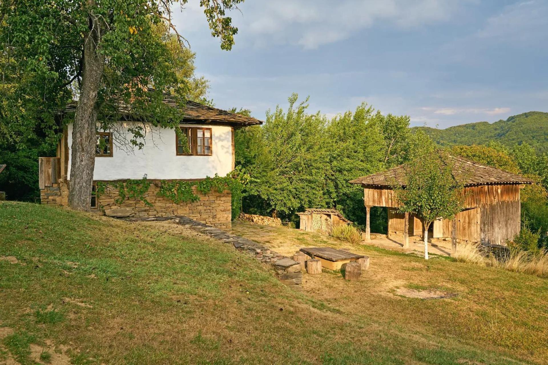 阿普里尔齐Authentic House With Stunning Mountain View - Karashka别墅 外观 照片